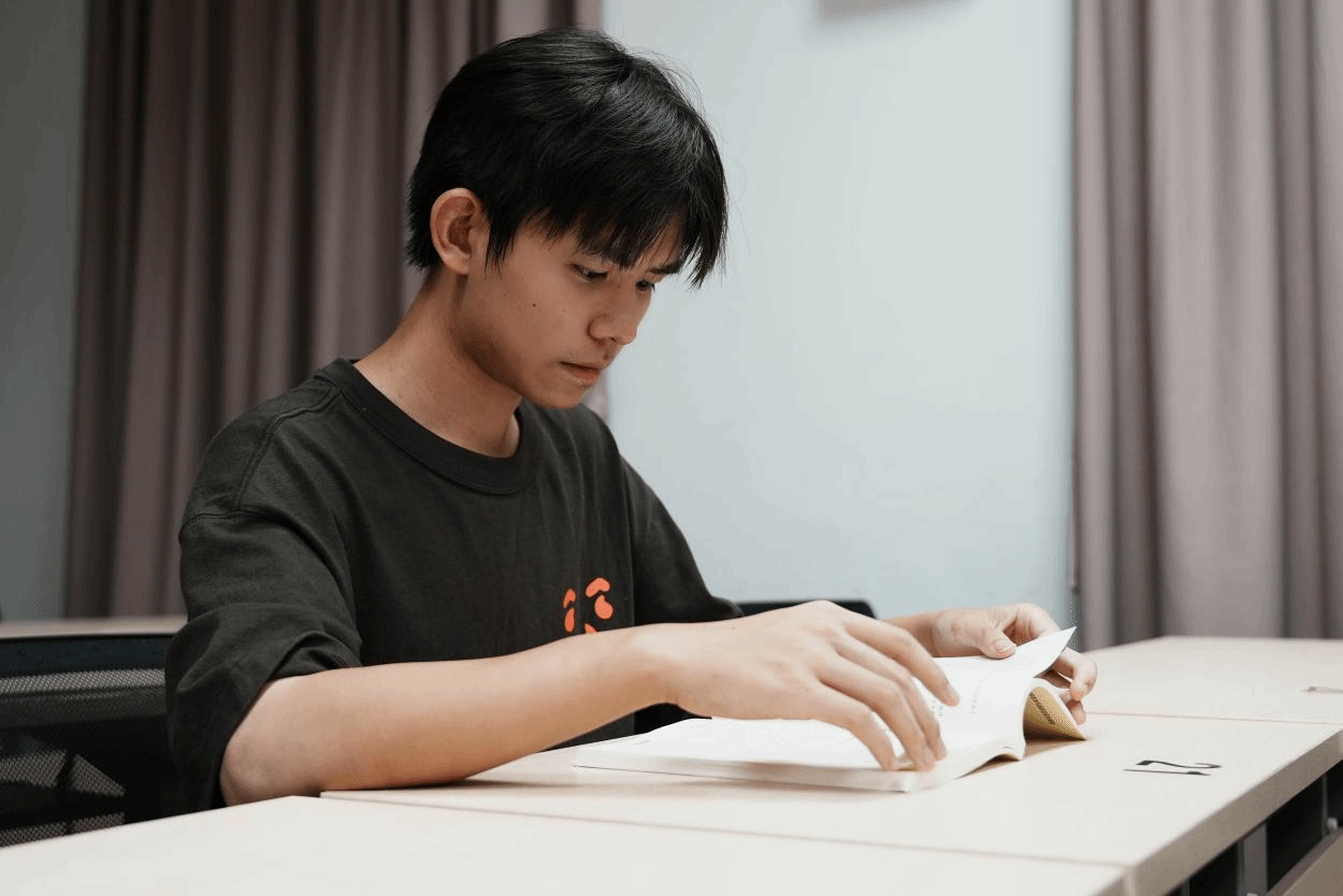 4474E6C3A4B8D9BDCC5D52EA35D_35C4AF34_3D7EB