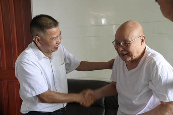 ˵��: H:\2022��\2022��6��\2022.06.30��һǰο���ϵ�Ա�����⵳Ա���������˲ţ���Բ �㣩\2022.06.30��һǰο���ϵ�Ա�����⵳Ա���������˲ţ���Բ �㣩 (6).JPG