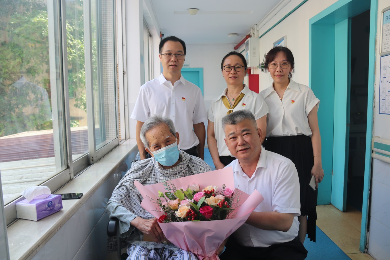 14BEA20E453DF213E918CDA4936_E15782A1_4492D