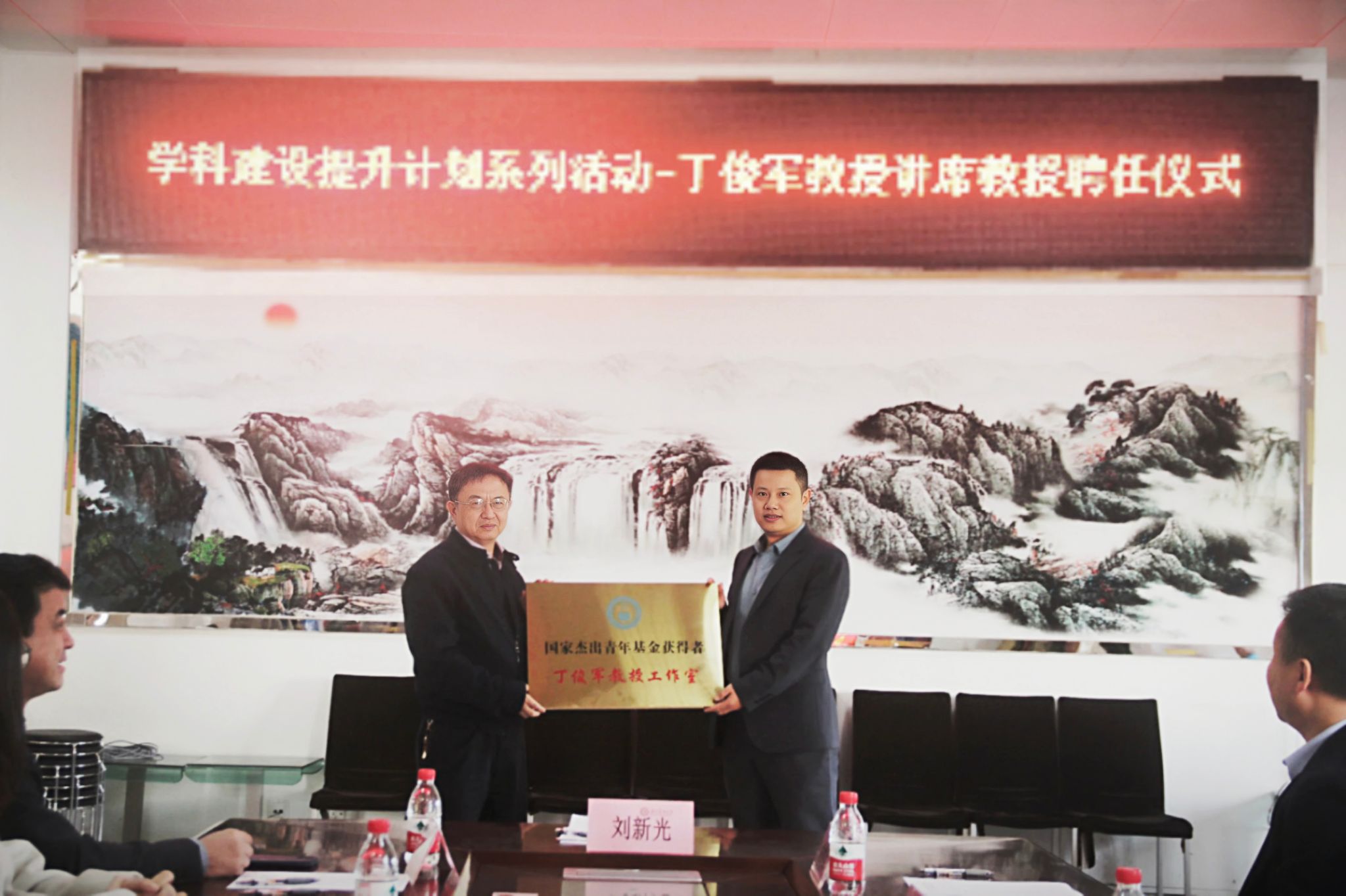 06F9F17FCF73C1187B814009545_39CF62DE_39985