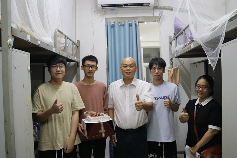 9FBAFF84EBF27F8CC548CC6FCEF_CA0CD526_4A5D7