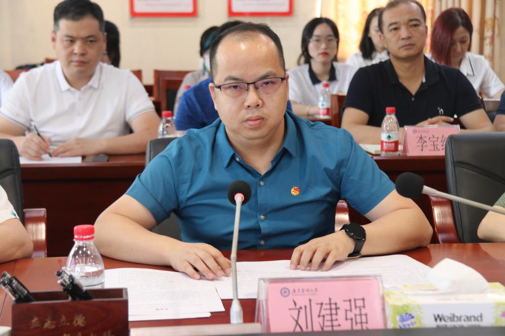 5FCED12D3F39315DA74D21B4C35_1AF6F404_13A04