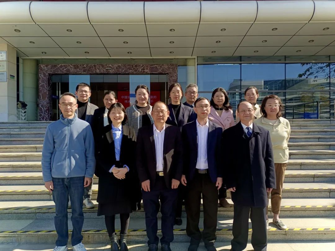 86BD1FDA22B38C503FBD3A92678_E303F6F4_215EB.jpg?e= ͼƬ