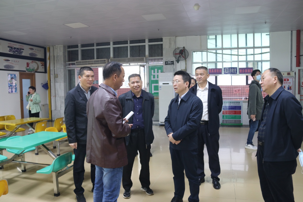 0E5F7BE56E2F41D8EC9358C8EA9_7939A915_3F2BC