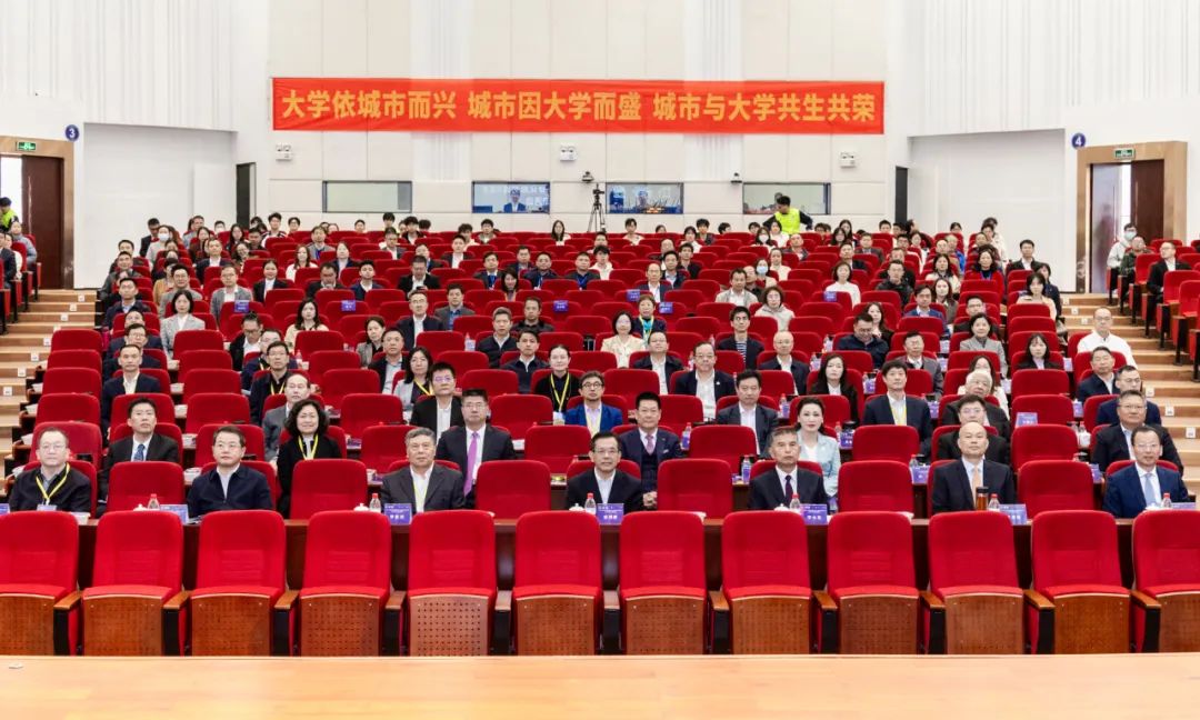 E63F20EA37D86593EFFFC676EF6_58449D3D_20641.jpg?e= ͼƬ