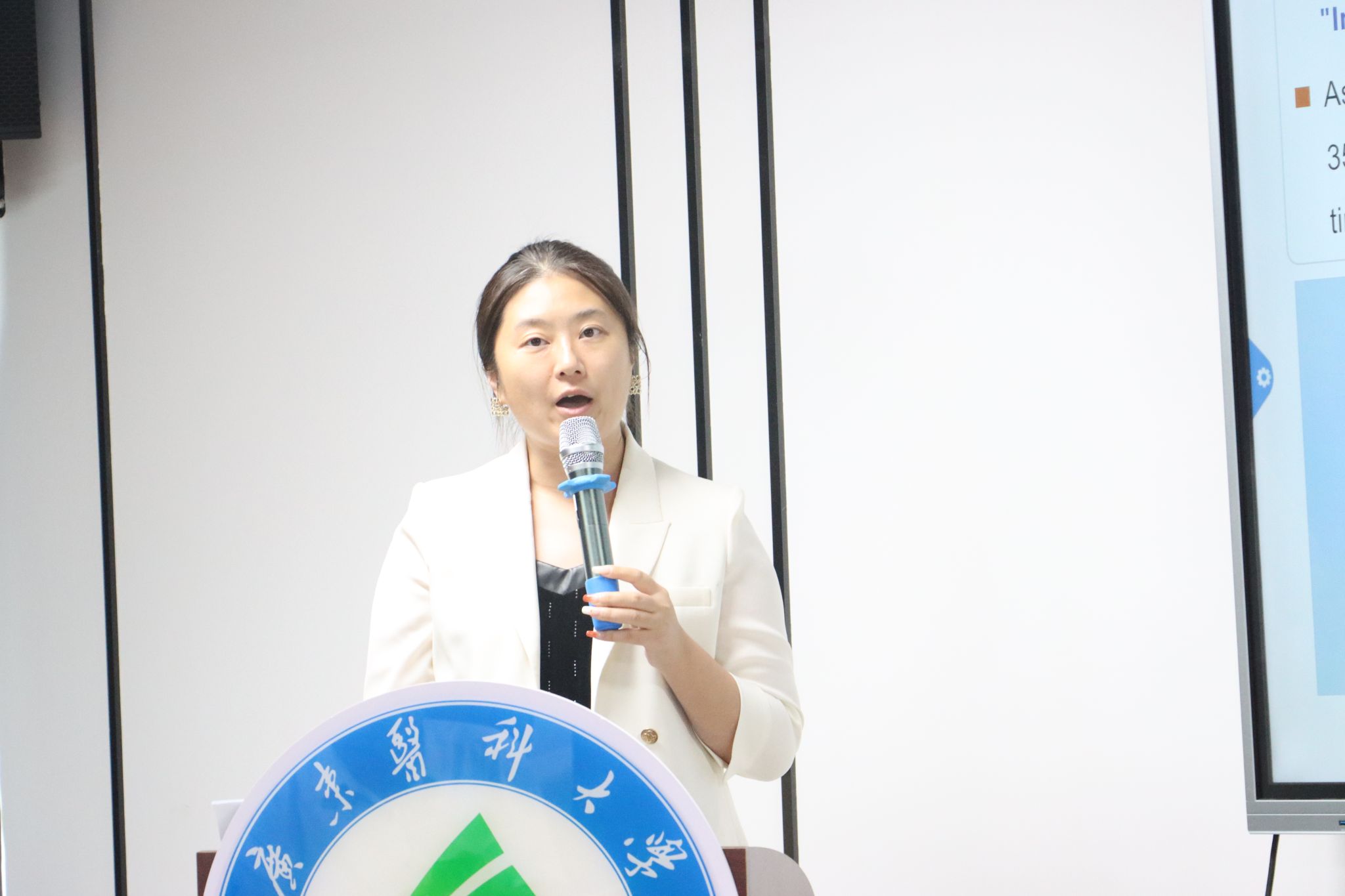 4551E1274B4C8F5375BF888691C_3CFE6143_24631.jpg?e=