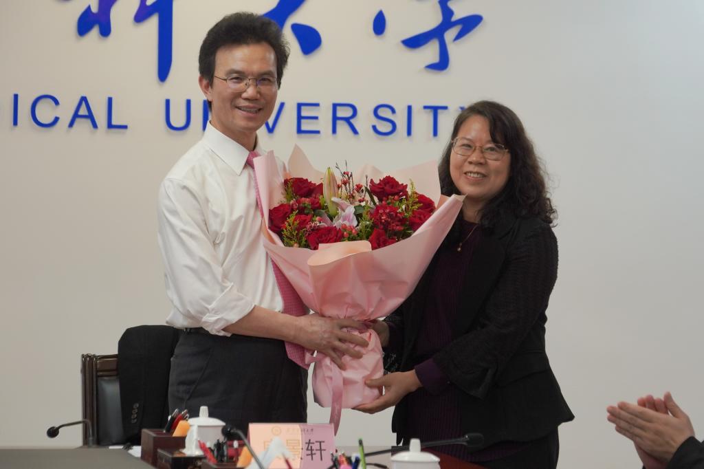 81BAEB65F6E15ECCC7243DFB4EA_92311D4E_DFB2 81BAEB65F6E15ECCC7243DFB4EA_92311D4E_DFB2