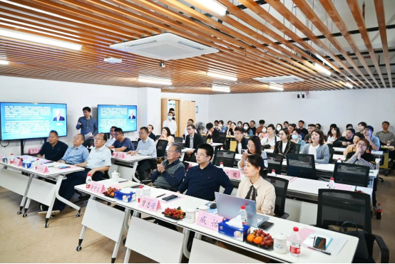 0B79D5D7E844E55CAAE2D634A85_E7583205_C926C