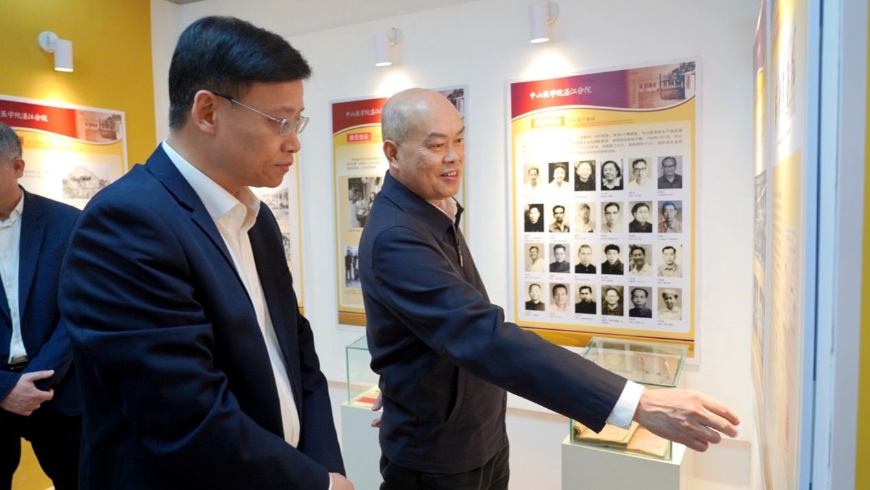 506D99BF00308ECC9D92F956E81_FB236AF9_19D41 506D99BF00308ECC9D92F956E81_FB236AF9_19D41