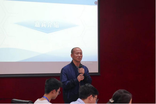 D054A26BA82C06B901F800CF7FE_720FBD4E_AA35A