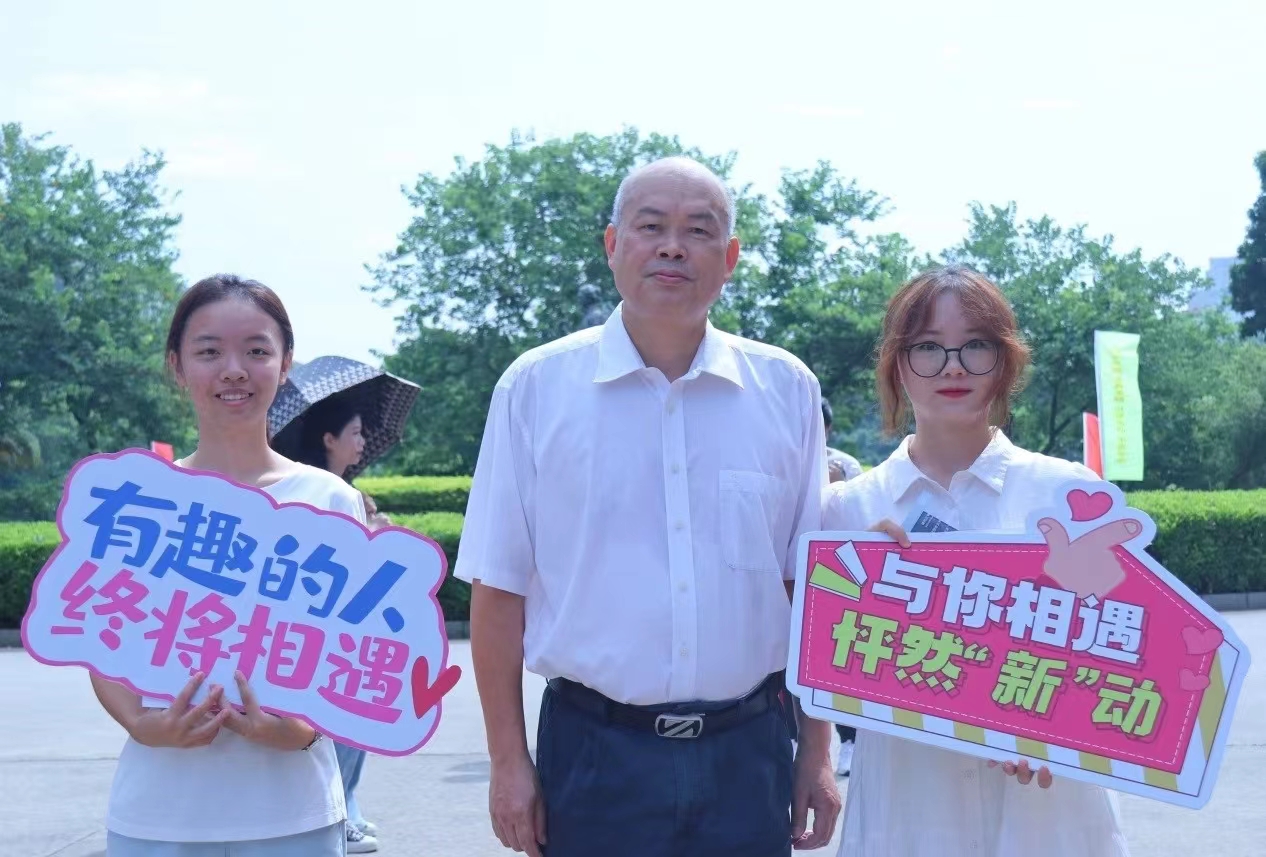 9B5E2C047C11BB7328149D0F670_0CF4B4E2_8CBA0