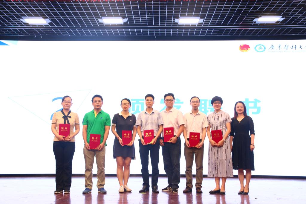 FD3E8A6B2D37B000A11F0452BD0_437F1600_16F25