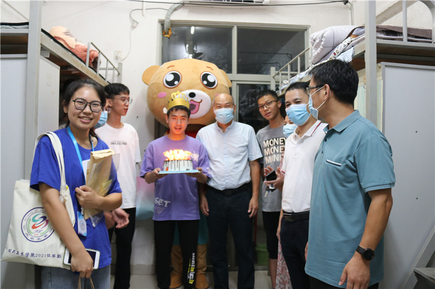 27BE5F21A4373A7E1FF8C0FC978_9C6713F3_29474