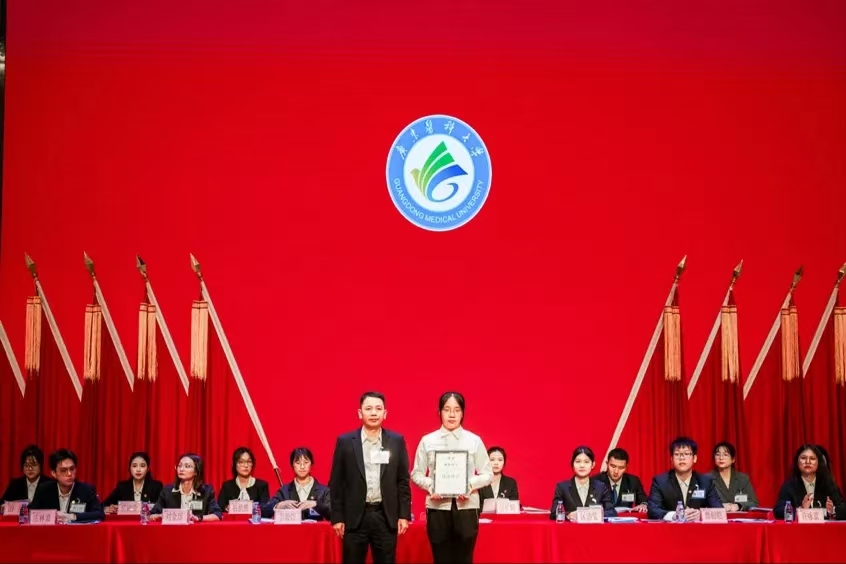 6C4007126B144193DC4E55FD078_54376CA2_2CED6