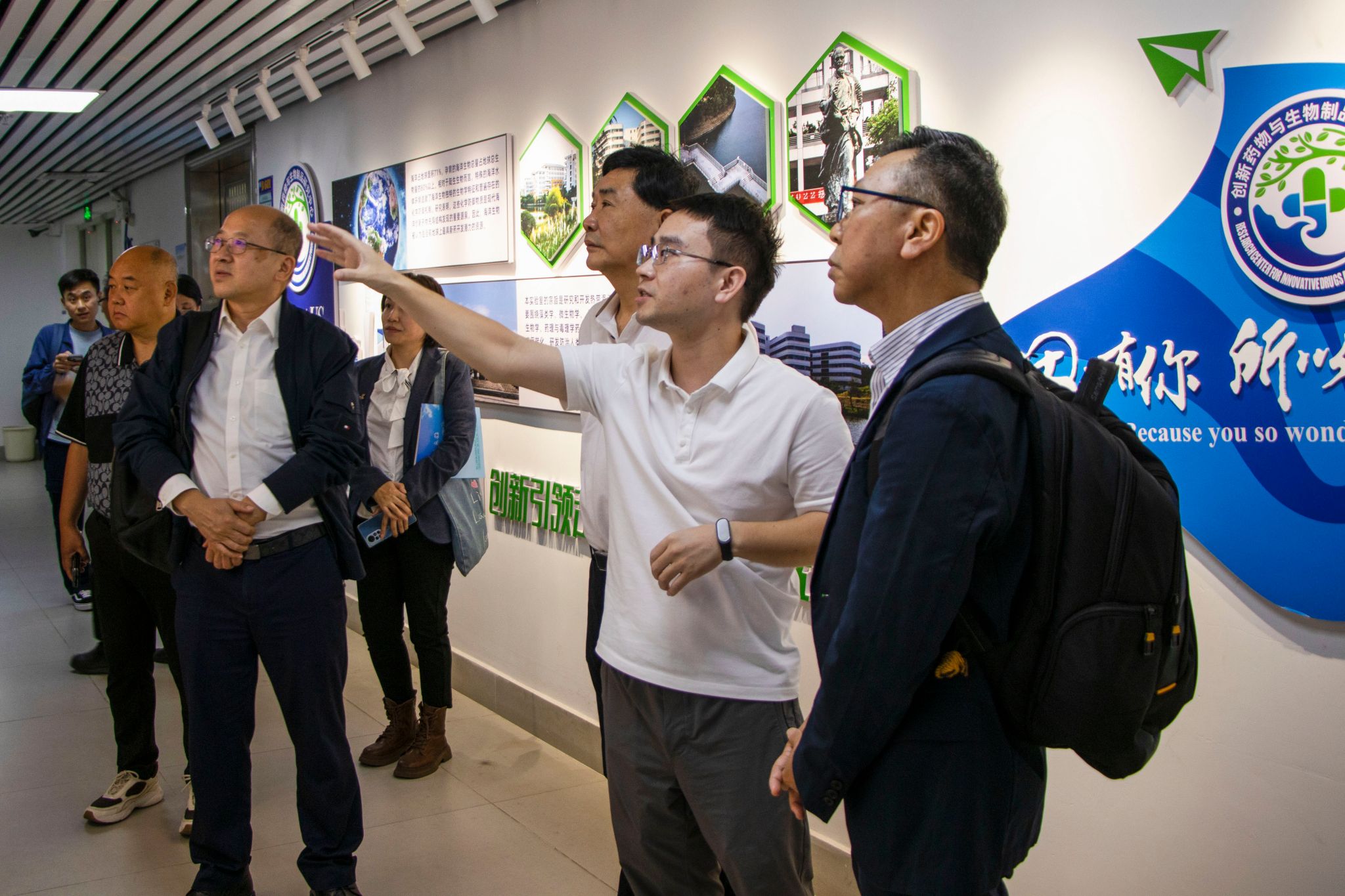 918FC1396F02A015BF5678D728E_02A49B8C_56D23