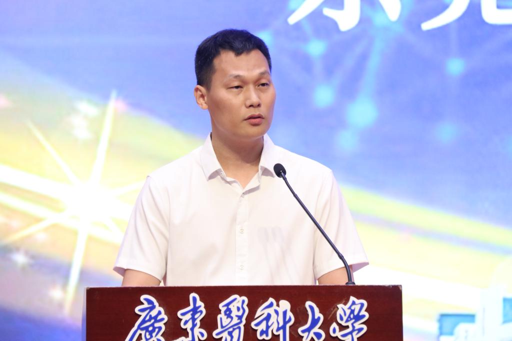 2801590437514EE81C5E160E0C1_0EEECB24_CDF1