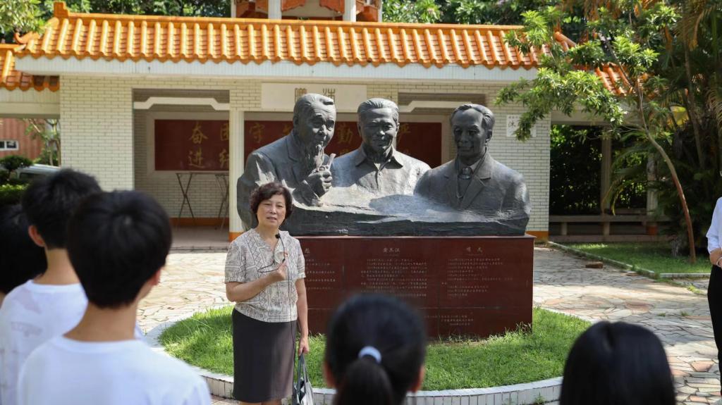 0E0C2DAF490B894FD4905082822_AD7E97FD_18EA0