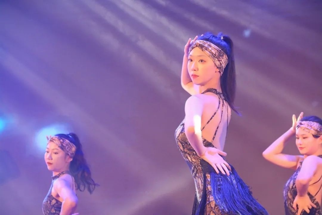 CF5FEE859779E0D08DCE14EB1CB_40BFB085_E4D0 CF5FEE859779E0D08DCE14EB1CB_40BFB085_E4D0