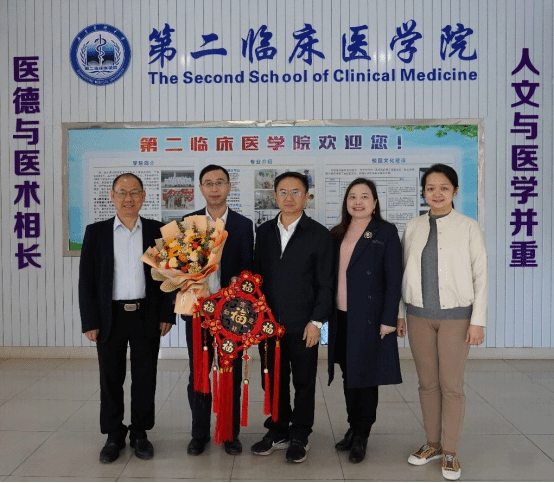 CD1AB62039F2B13231F98BDBC0A_B272B3E6_37ADC