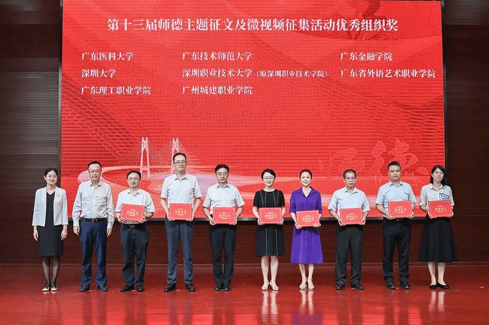 DB7EFD00EF5656B5CB83B27D4C7_10B9FDB2_22A48 DB7EFD00EF5656B5CB83B27D4C7_10B9FDB2_22A48