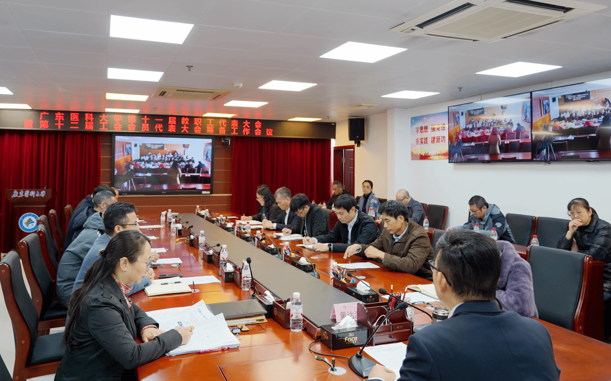 A6B9AF35D60F8F27A70DD116782_CFD8DC54_1005A3