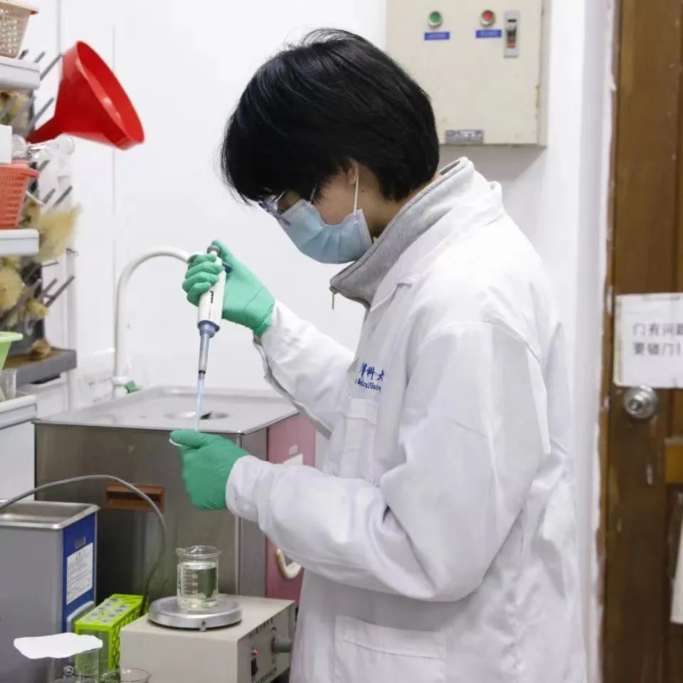 2D59E903A0258A45C090D20B4DD_7781E76B_13A2B