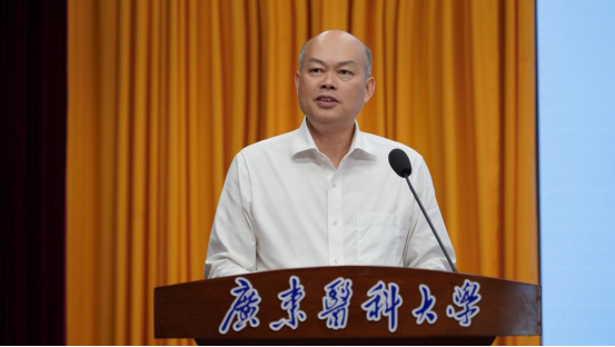 A242ABD4051BE997FAA124A7746_9D918502_A8DC5