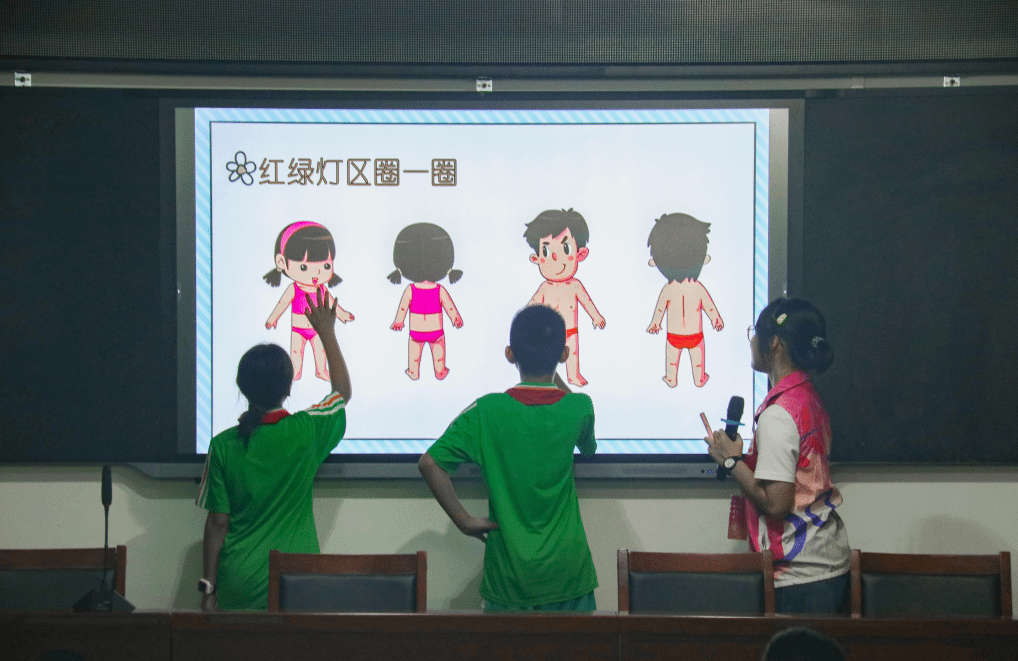 83448E3BE2D733979B337CEA6B6_B6825587_44E7C