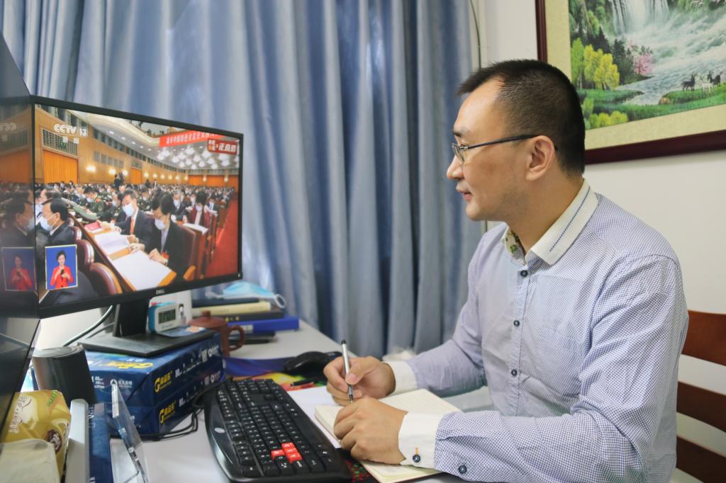 DCE557E90DB7CD45F2F1D714B01_45D400E2_19147