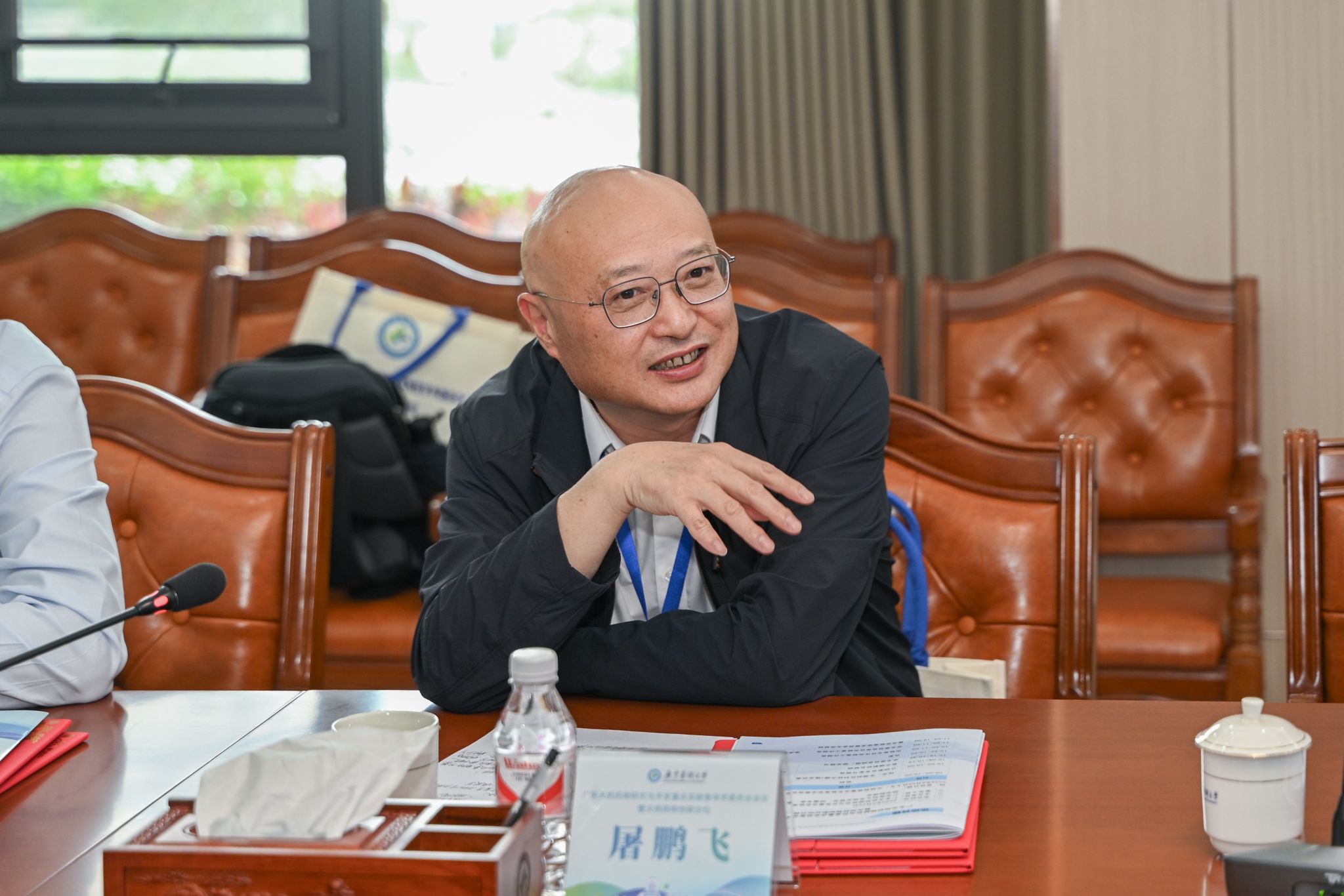 6E81F04B7F44C84F3BC32B88D45_9B284A60_3D9AD