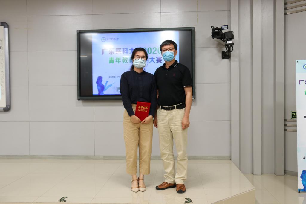 ÆÀίΪ²ÎÈüÑ¡ÊÖ°ä½±